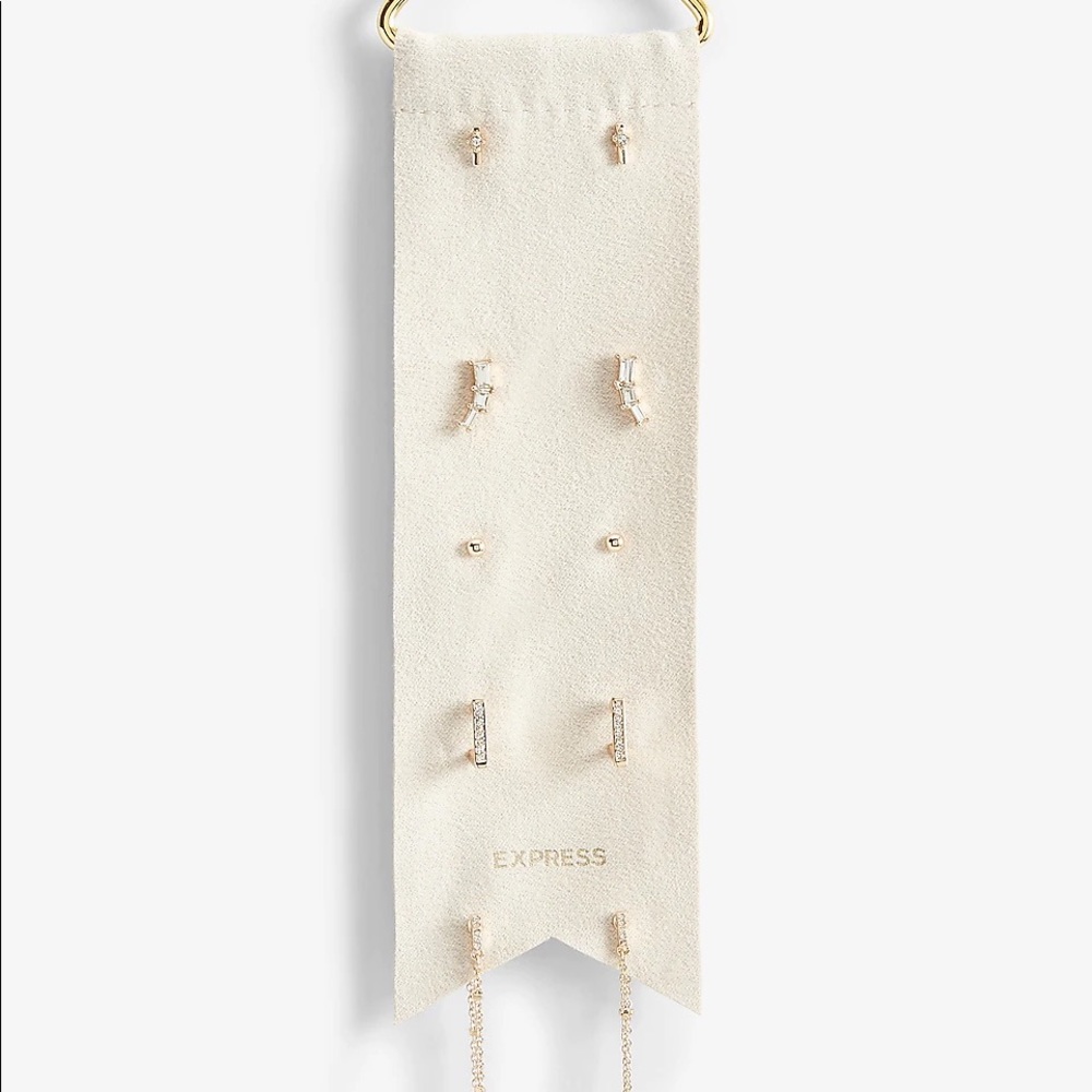 🆕w/ tags Express 5 pairs of gold earrings